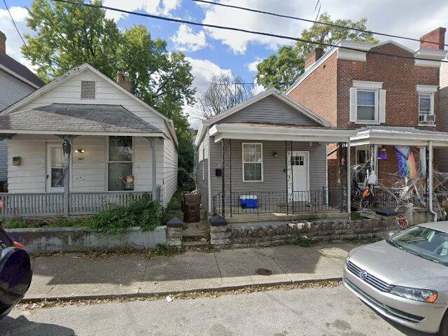 House image located at Covington, KY 41014