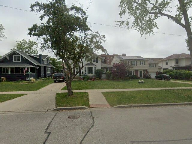 House image located at Des Plaines, IL 60016