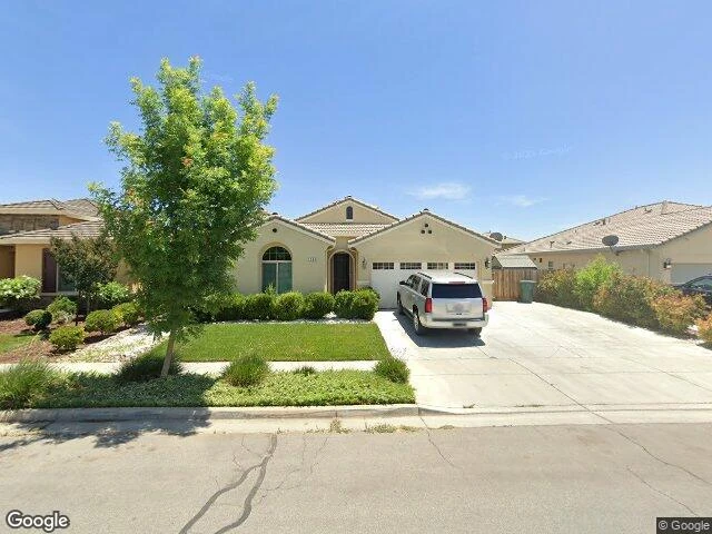 House image located at Tulare, CA 93274