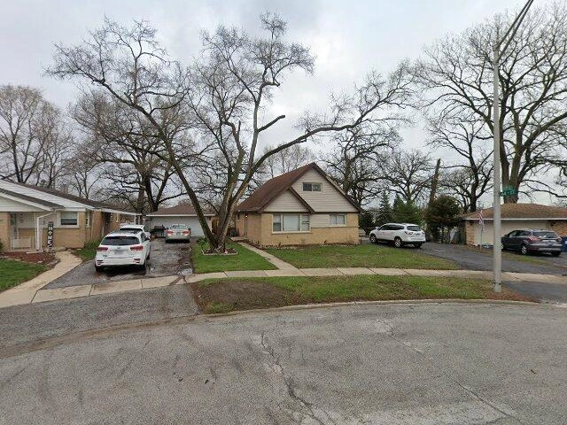 House image located at Alsip, IL 60803