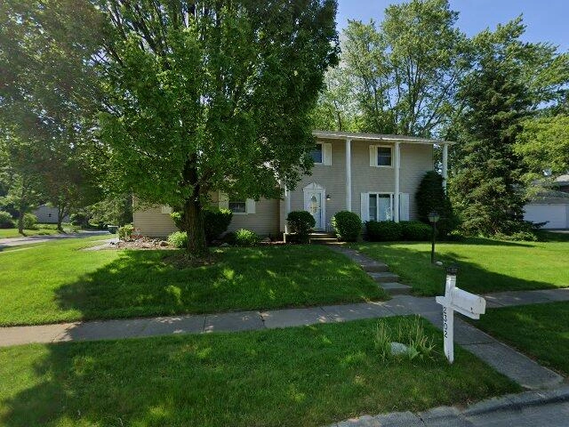 House image located at Valparaiso, IN 46383