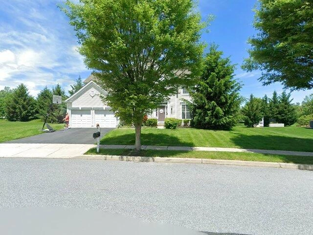 House image located at Breinigsville, PA 18031