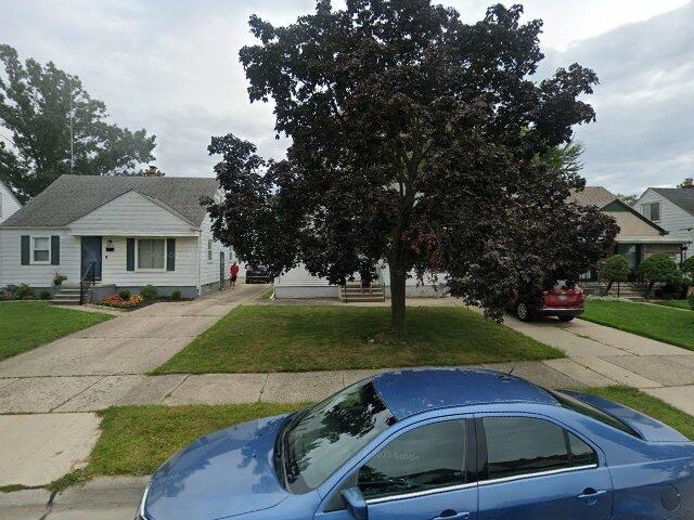 House image located at Roseville, MI 48066