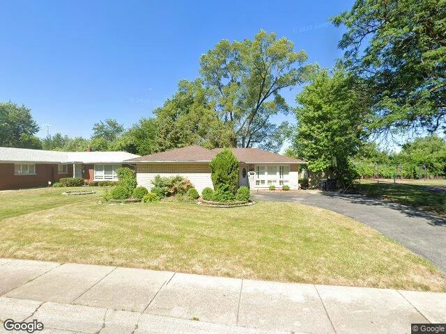 House image located at South Holland, IL 60473