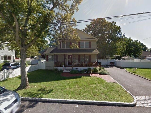 House image located at West Islip, NY 11795
