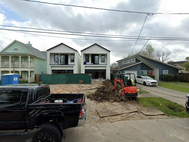 House image located at Houston, TX 77020