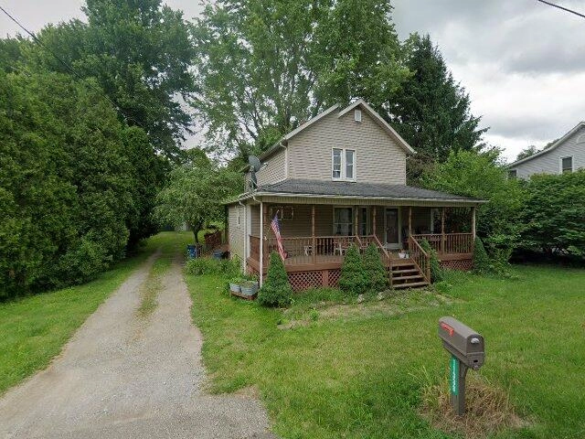 House image located at Kensington, OH 44427