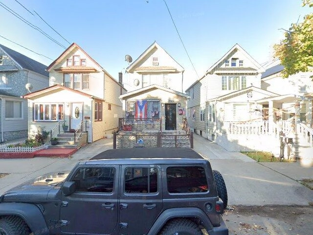 House image located at Jamaica, NY 11435