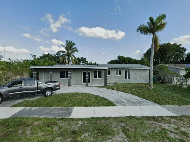 House image located at Miami, FL 33169