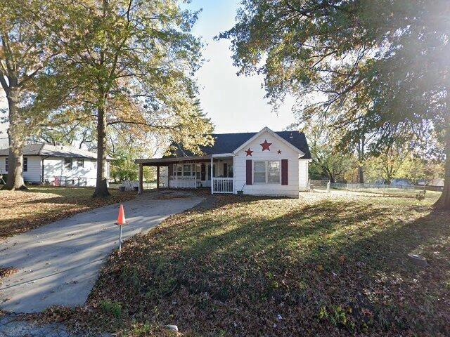 House image located at Leavenworth, KS 66048