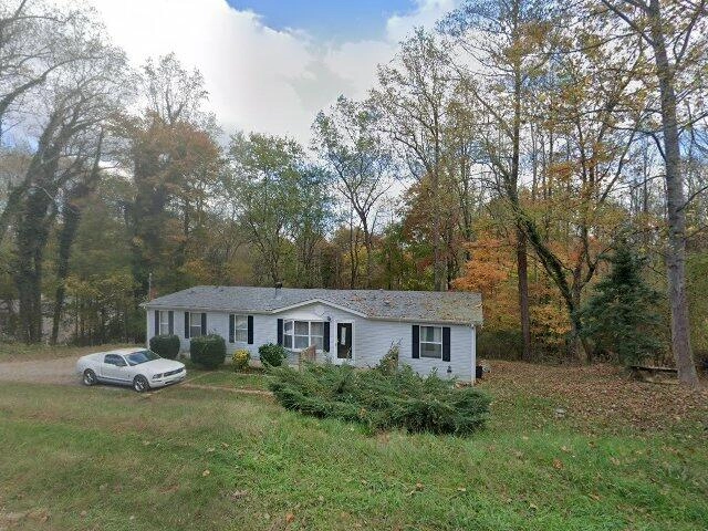 House image located at Vinton, VA 24179