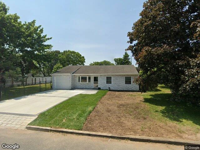 House image located at Bay Shore, NY 11706