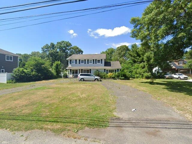 House image located at Holbrook, NY 11741
