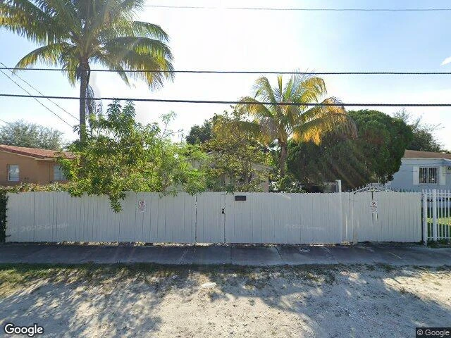 House image located at Miami, FL 33150