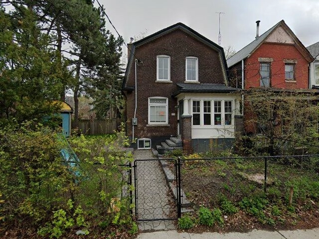 House image located at Islip, NY 11751