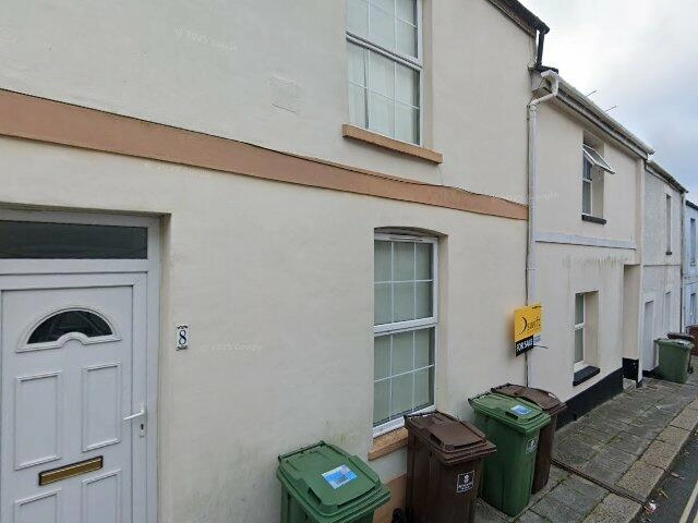 House image located at Albany, NY 12203