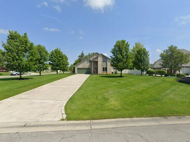House image located at Aurora, IL 60506