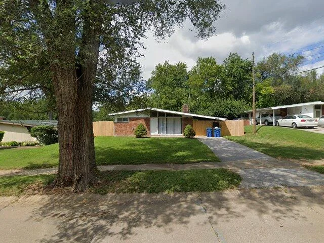 House image located at Saint Louis, MO 63134