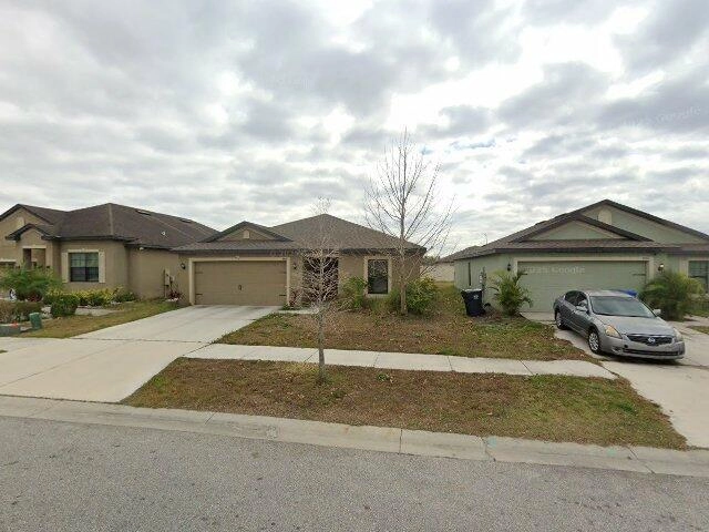 House image located at Ruskin, FL 33570