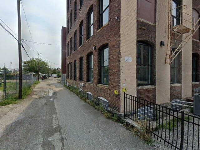 House image located at Louisville, KY 40203