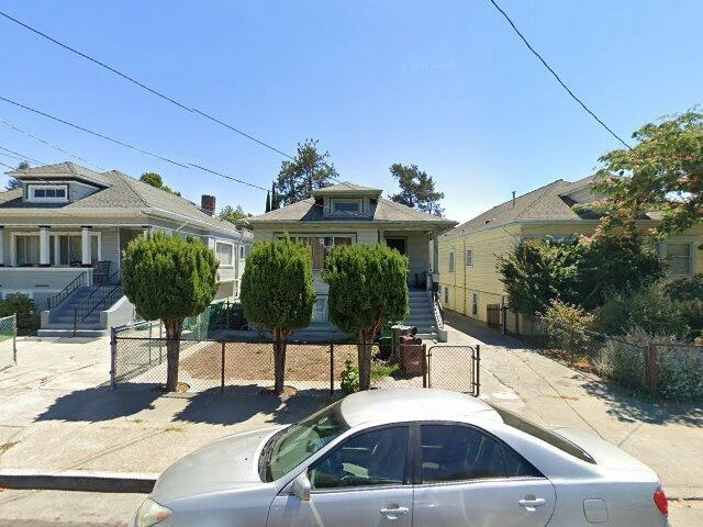 House image located at Oakland, CA 94601