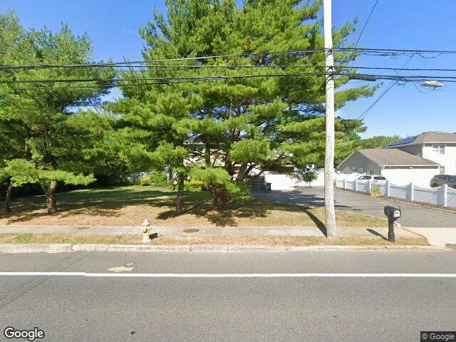 House image located at Holbrook, NY 11741