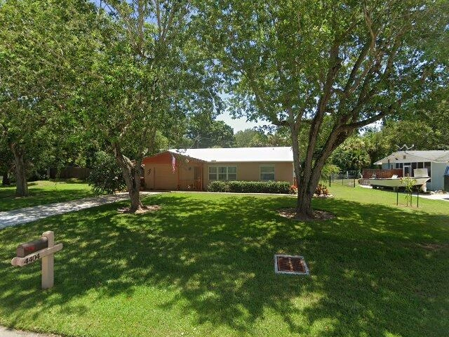 House image located at Zephyrhills, FL 33541