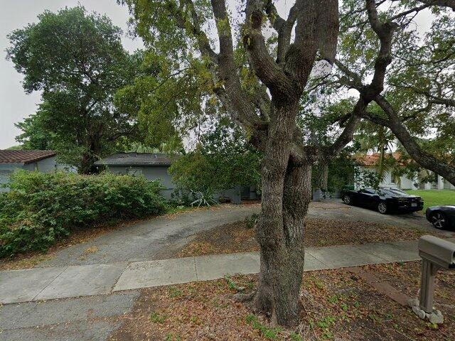House image located at Miami, FL 33183