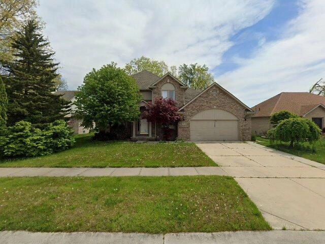 House image located at Macomb, MI 48044