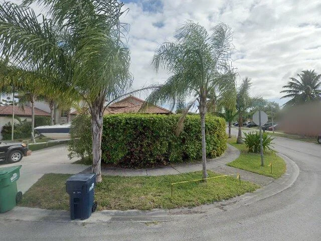 House image located at Miami, FL 33186