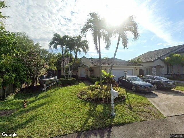 House image located at Miami, FL 33193