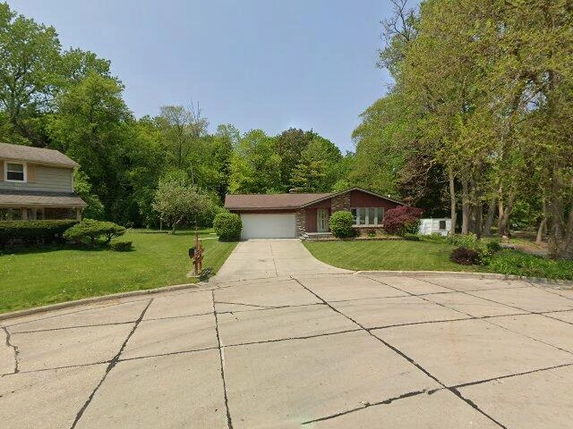 House image located at Racine, WI 53405