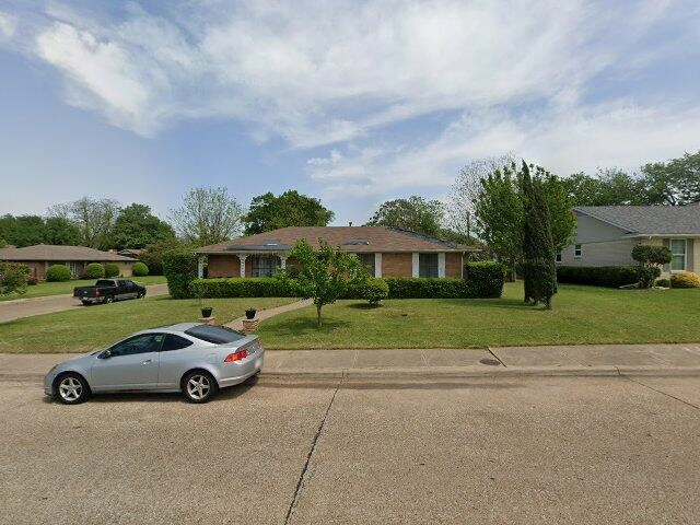 House image located at Dallas, TX 75227