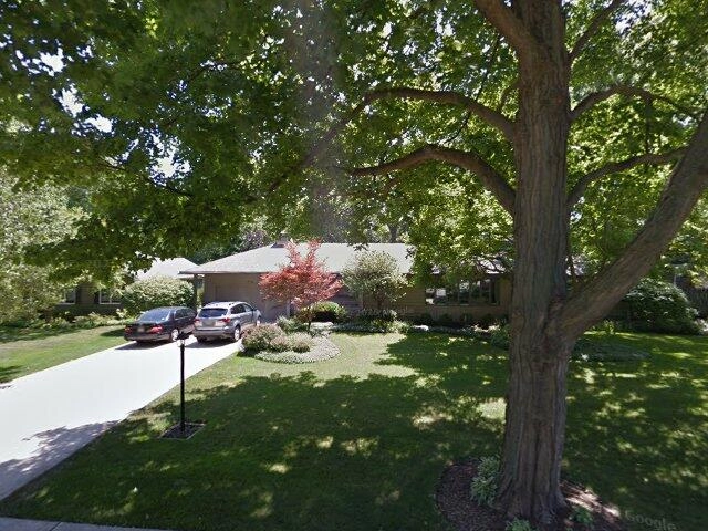 House image located at Glen Ellyn, IL 60137