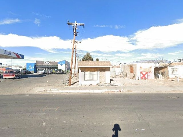 House image located at Albuquerque, NM 87108