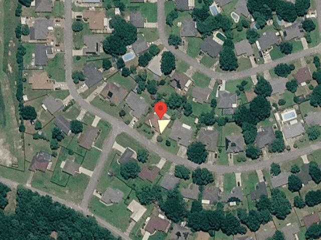 House image located at Crestview, FL 32536