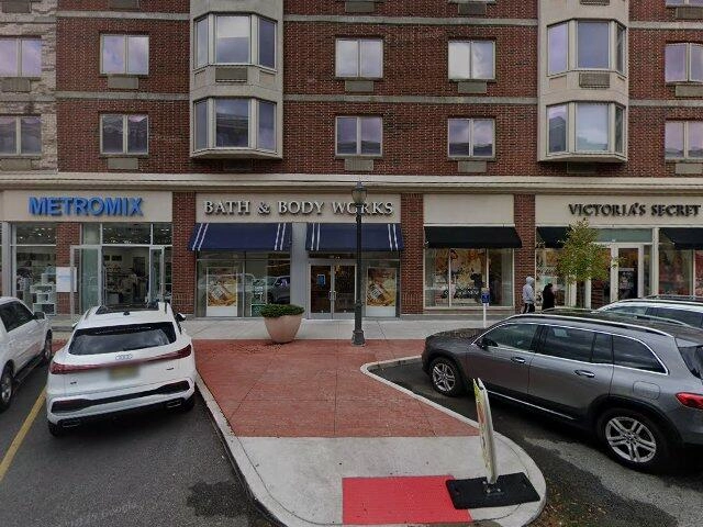 House image located at Edgewater, NJ 07020