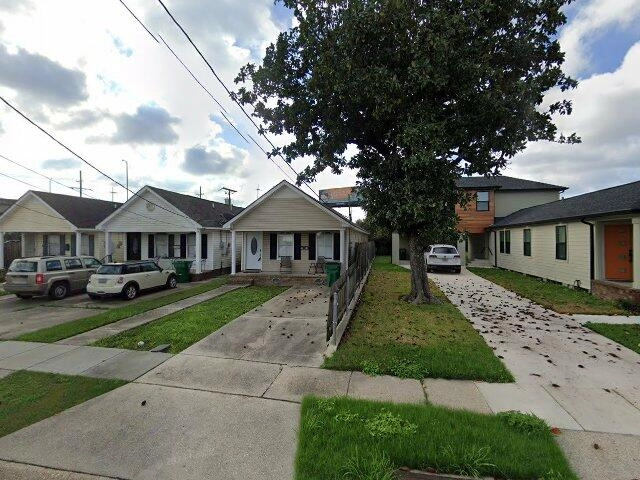 House image located at Gretna, LA 70053