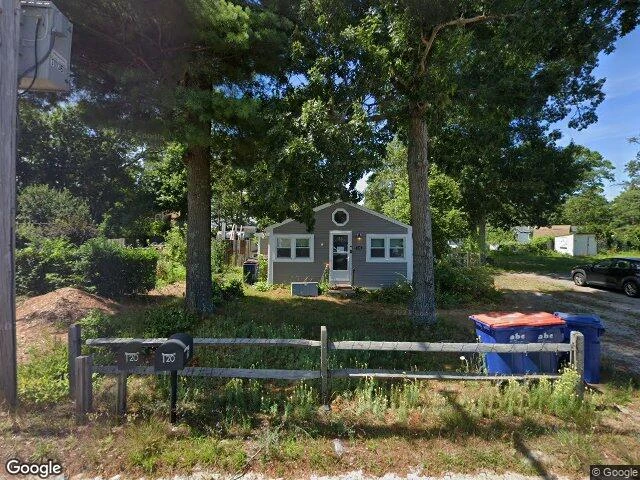 House image located at East Wareham, MA 02538