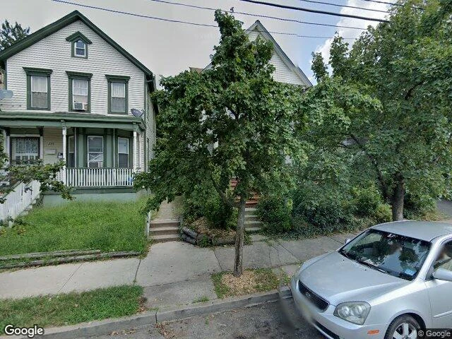 House image located at New Brunswick, NJ 08901