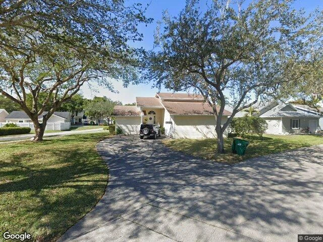 House image located at Miami, FL 33186