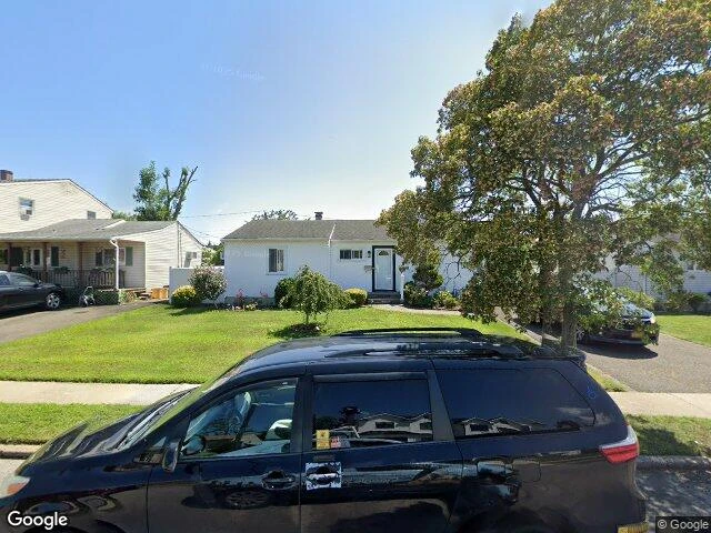 House image located at Plainview, NY 11803