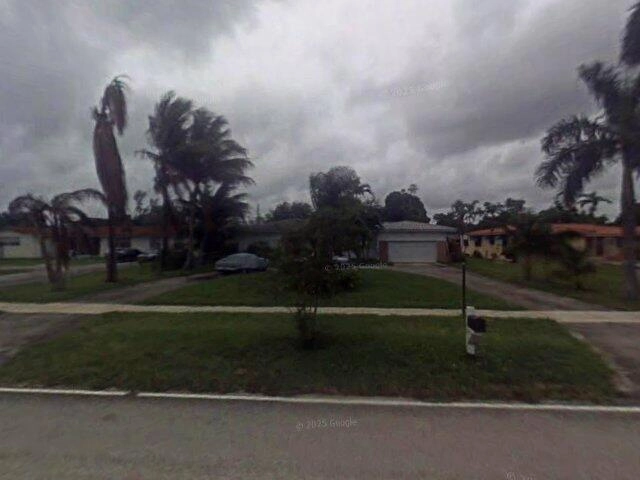 House image located at Miami, FL 33168