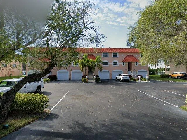 House image located at Saint Petersburg, FL 33706