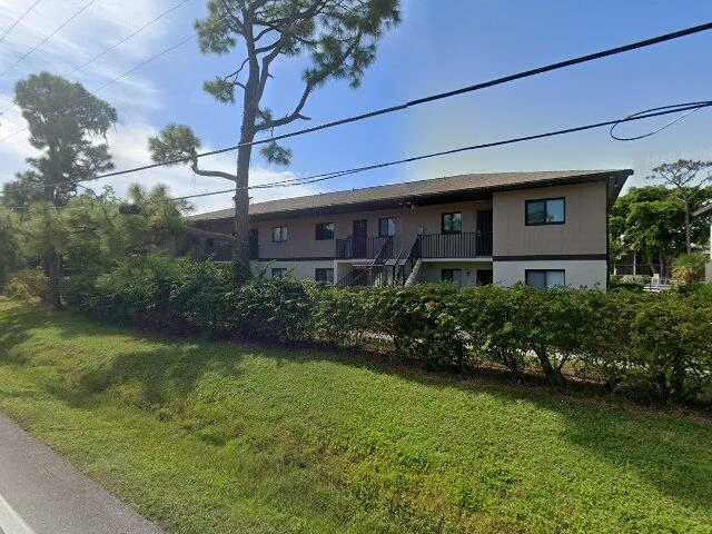 House image located at North Fort Myers, FL 33903