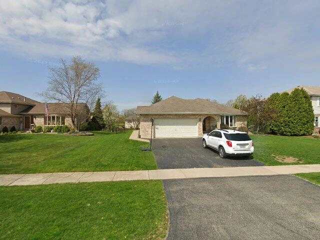 House image located at New Lenox, IL 60451