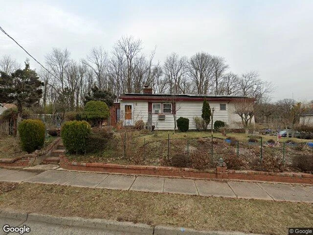 House image located at Edison, NJ 08820