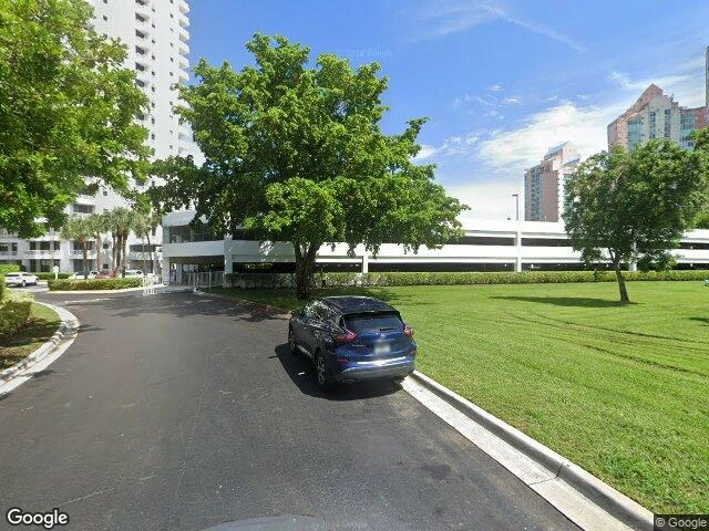 House image located at Miami, FL 33180