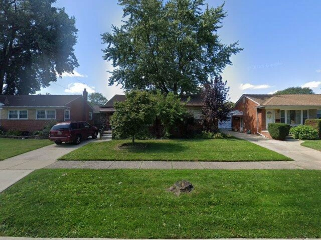 House image located at Roseville, MI 48066