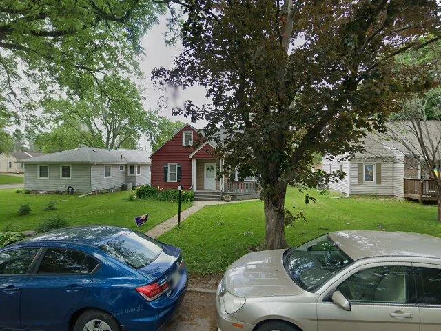 House image located at Waterloo, IA 50702